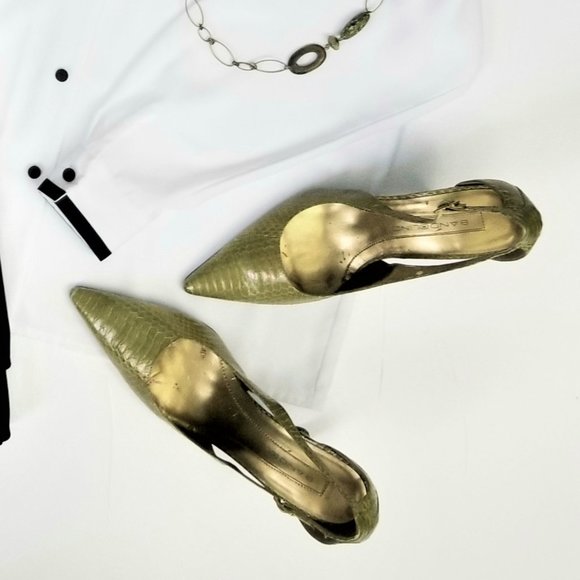 FIND THESE BEAUTIES & SO MUCH MORE IN MY CLOSET! - Picture 5 of 5